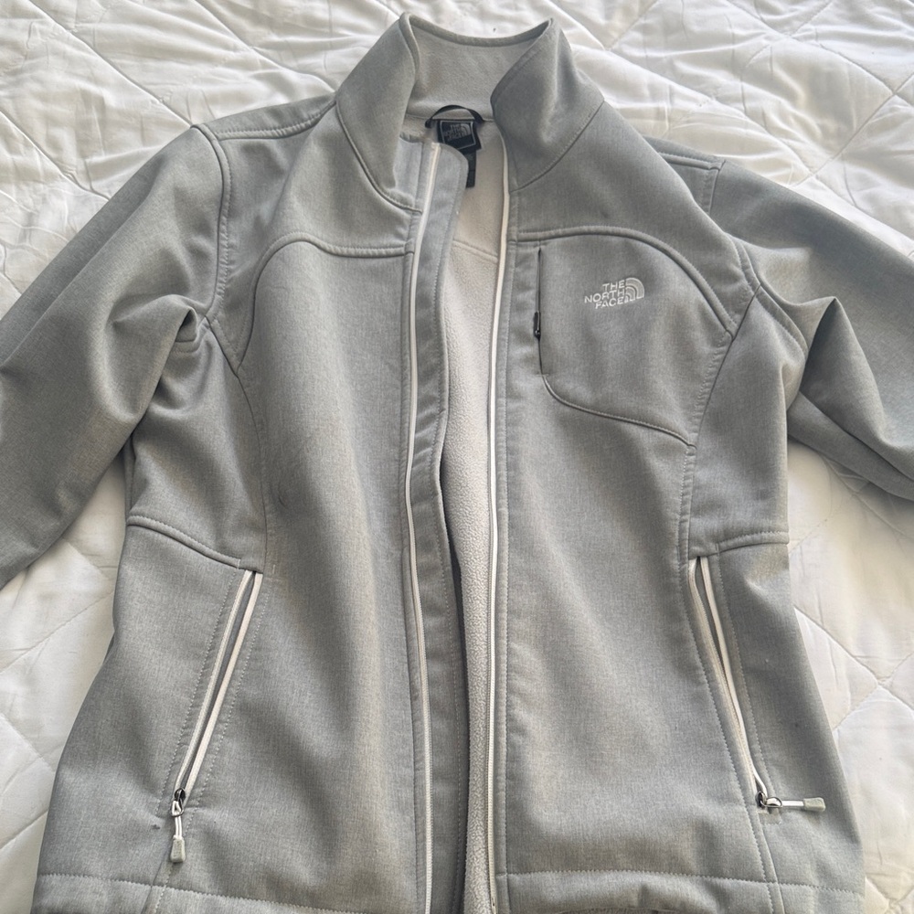 The North Face Women's Lightweight Light Gray Ski Jacket